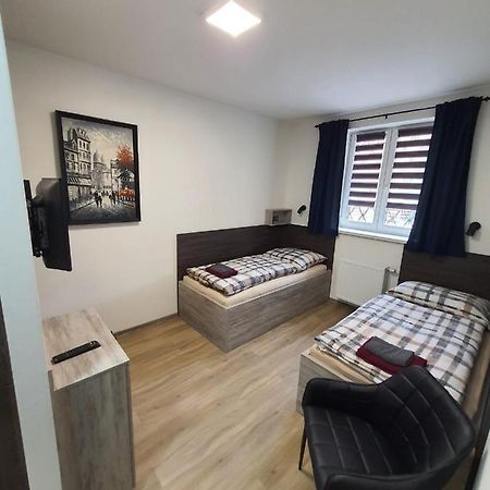 Penzion Tosa Klásterec nad Ohrí Exterior foto