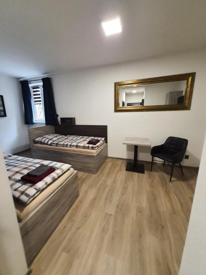 Penzion Tosa Klásterec nad Ohrí Exterior foto